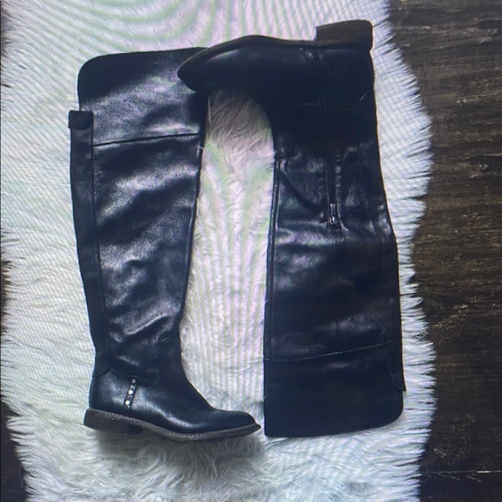 Black Heeled Boots